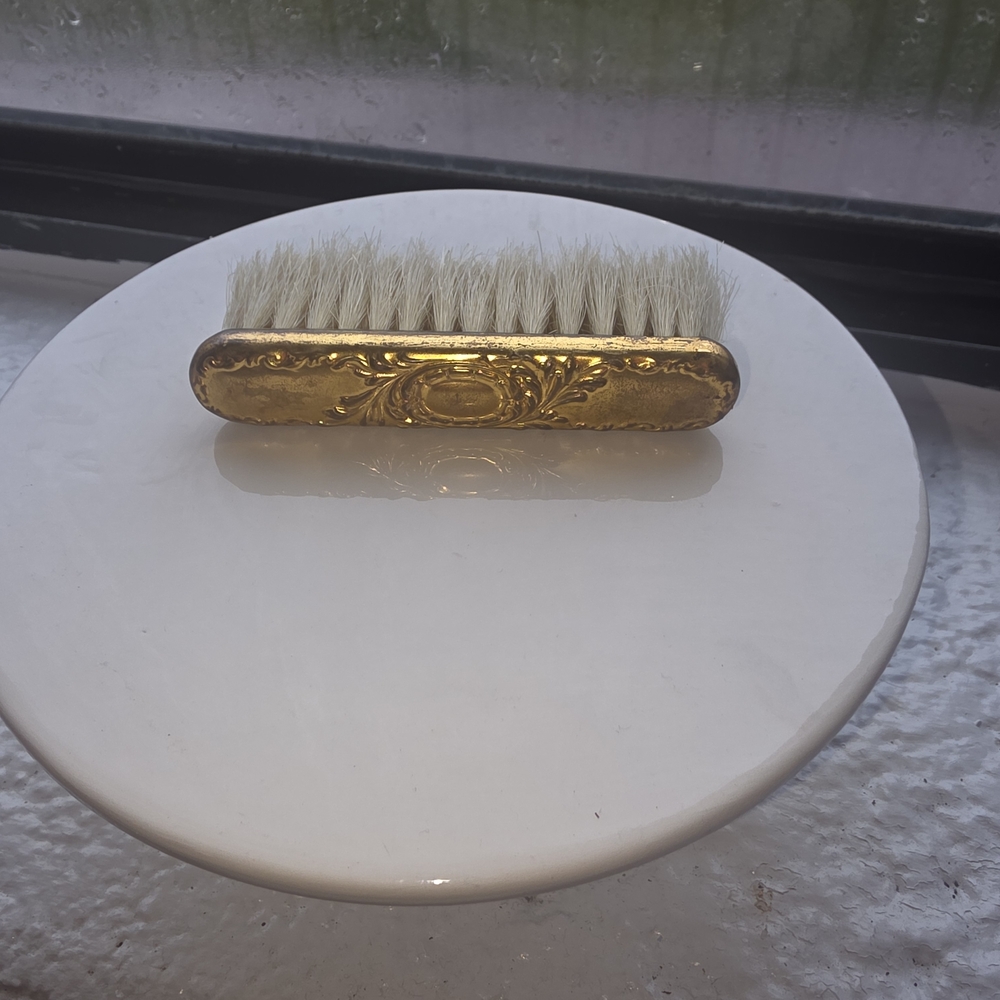 Gold Ornate Hairbrush